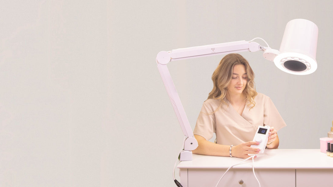 Frezarka z pochłaniaczem czy wystarczy? Co naprawdę zostaje w powietrzu podczas pracy gabinetowej - Studio Bay